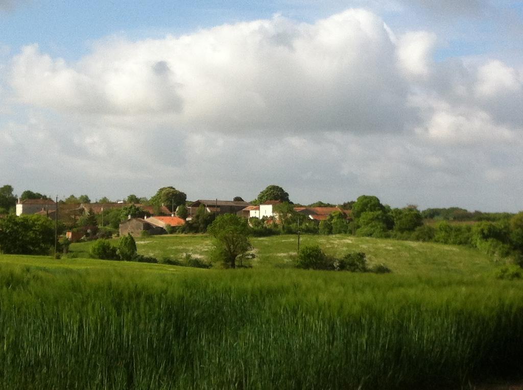 La Petite Maison Crezieres 部屋 写真